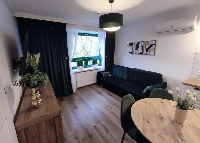 Szmaragdowy Nad Zalewem Apartment *